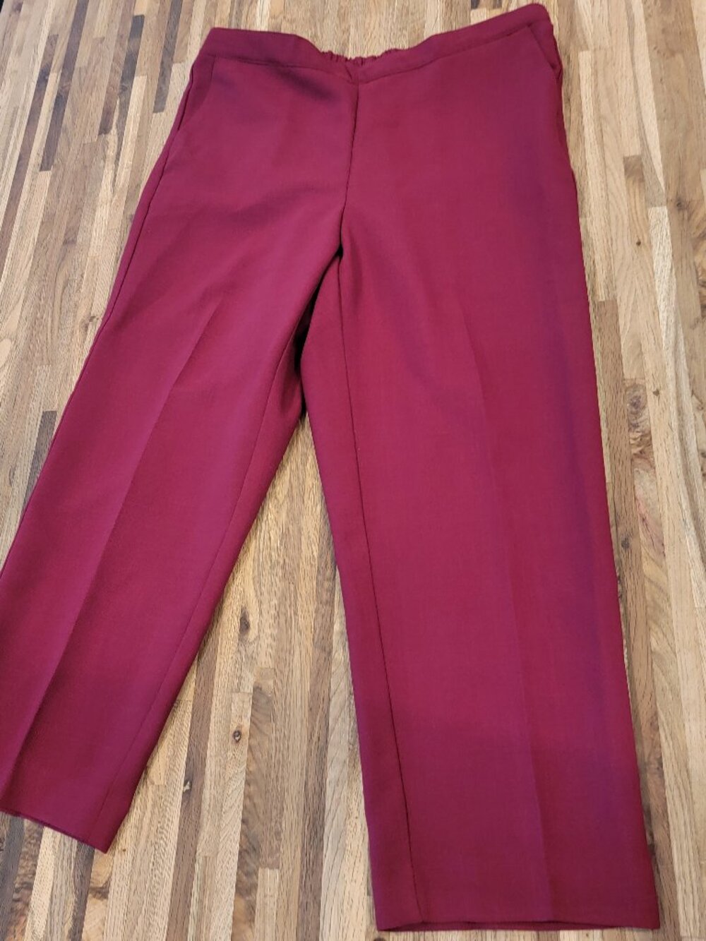 Alfred Dunner Petite Raspberry Red Ladies Pull On Elastic Waist Trousers/Slacks